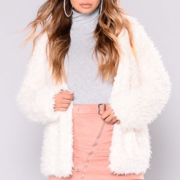 Jackets & Blazers - Ivory✨Shaggy Faux Fur•Fuzzy Jacket